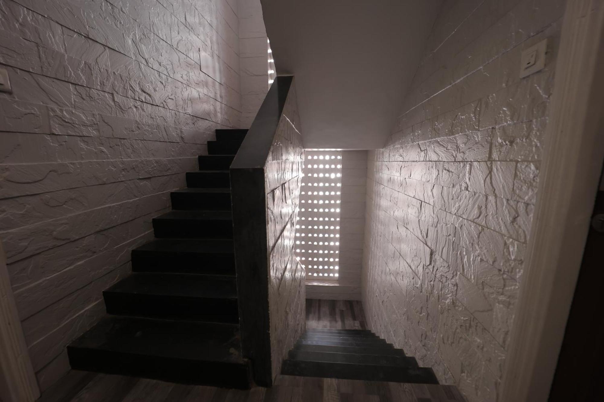 The Byke Studio Pure Veg Apartment, Thane Extérieur photo